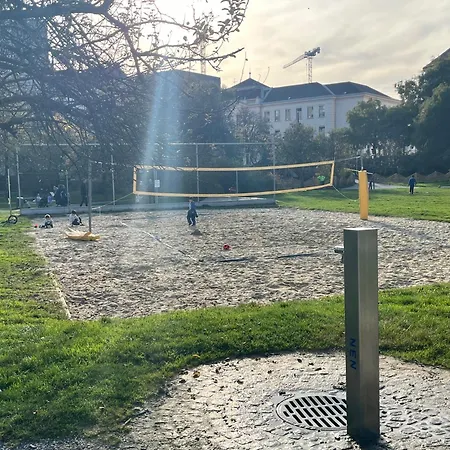 Zentrale Mit Parkplatz Apartment Graz