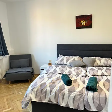 Apartment Zentrale Mit Parkplatz *