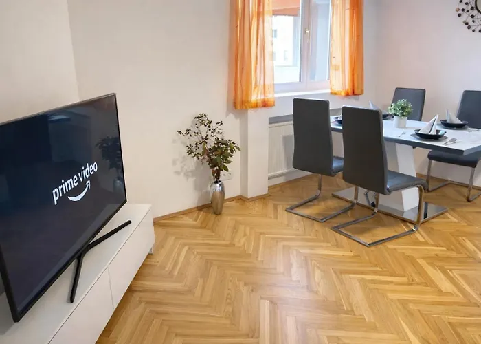 Family With Parking Graz