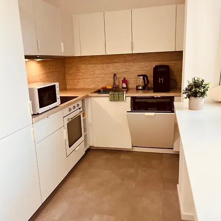 Family Apartment With Parking *