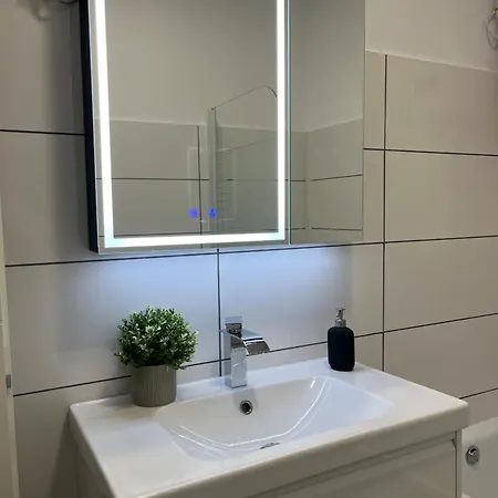 Apartman Zentrale Mit Parkplatz *