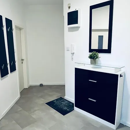 Family Apartment-free Parking Apartmán Štýrský Hradec