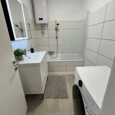 Family Apartment With Parking Graz