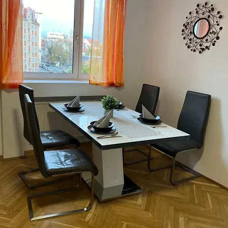 Family Apartment With Parking *