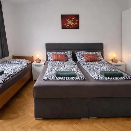 Family Apartment With Parking Daire *