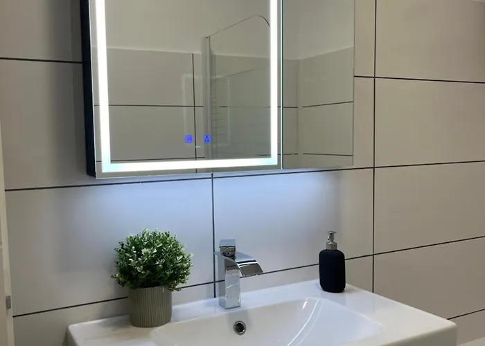 Apartment Family With Parking *